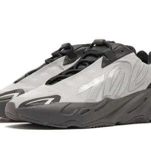 ADIDAS Yeezy 700 MNVN Metallic 7