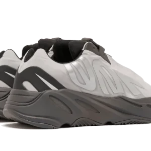 ADIDAS Yeezy 700 MNVN Metallic 9