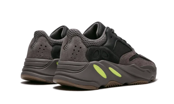 ADIDAS Yeezy 700 Mauve 4