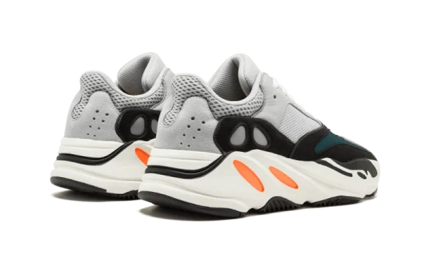 ADIDAS Yeezy 700 Wave Runner Solid Grey 4