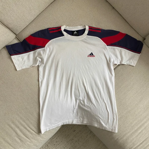 Adidas Tee (M) 1